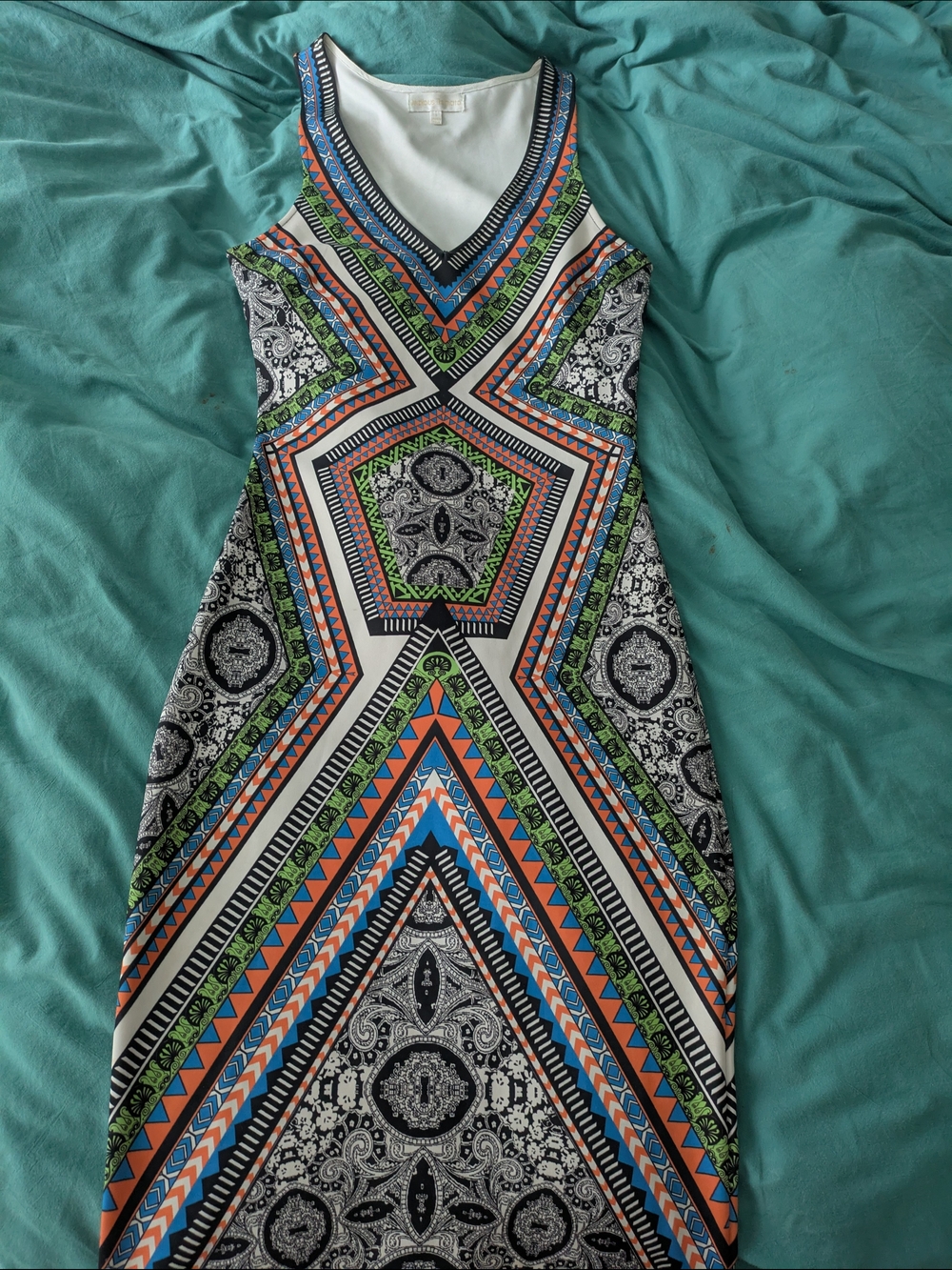 Jealous Tomato Bodycon Sleeveless Midi Dress Tribal Geometric Print V